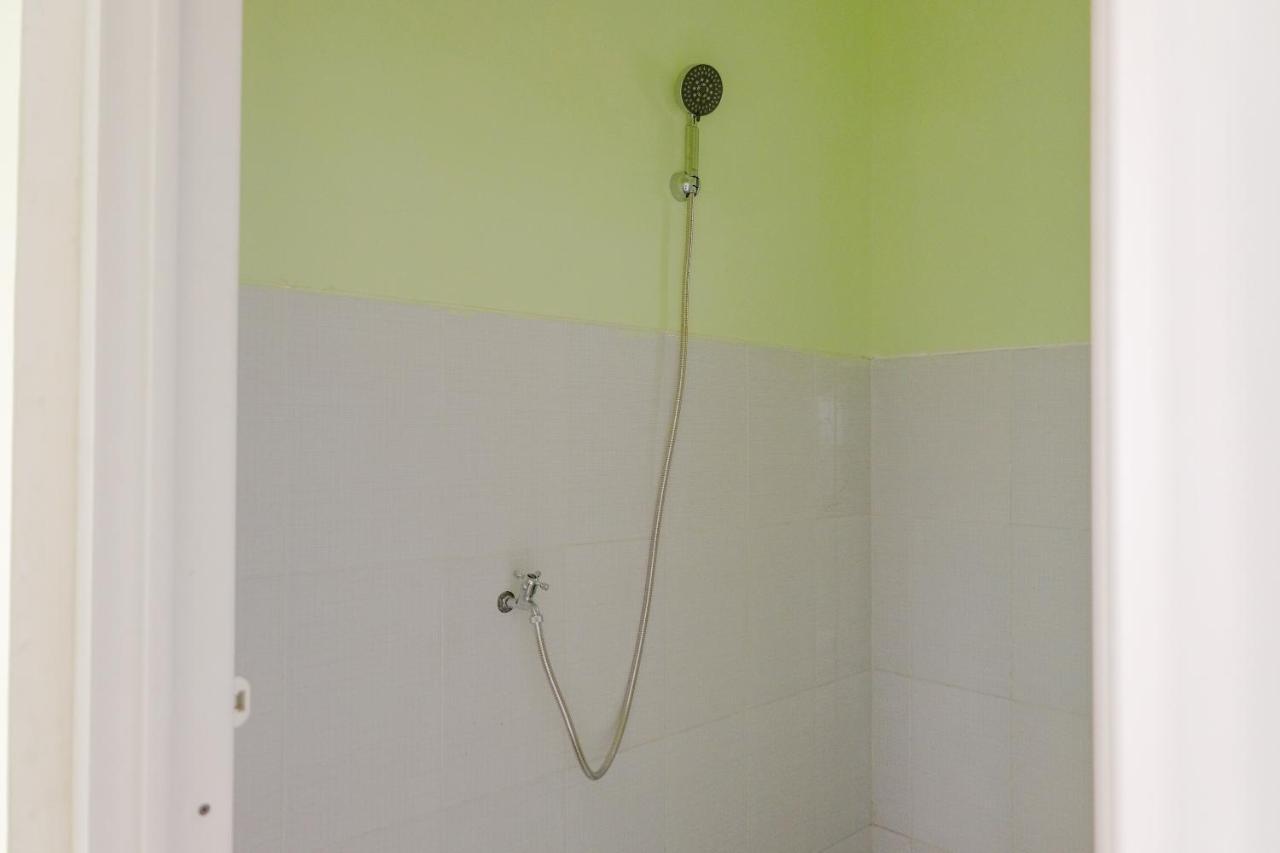 Spot On 2081 Sriwijaya Family Residence Лаванг Екстериор снимка